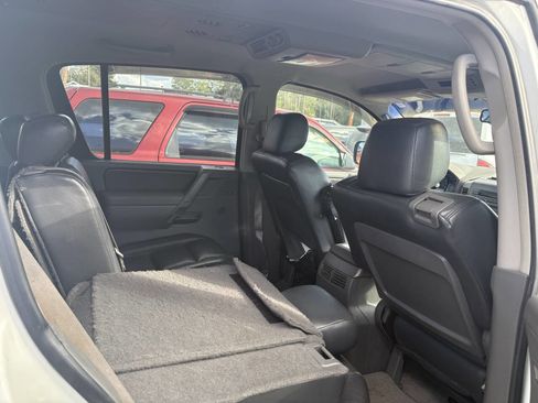 Used 2005 Nissan Armada SE image 8