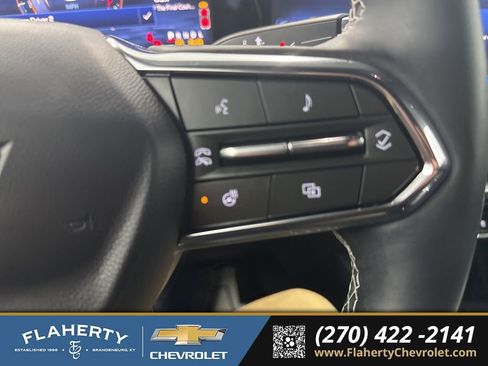 Used 2025 Chevrolet Traverse High Country image 24