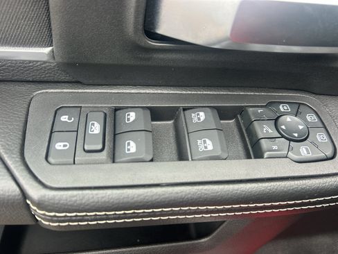 Certified 2026 RAM 2500 Big Horn AWD/4WD image 21