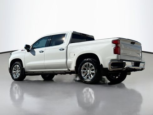 Used 2019 Chevrolet Silverado 1500 LTZ w/ LTZ Premium Package AWD/4WD image 15