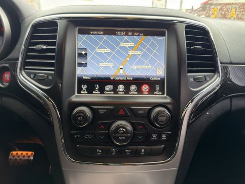 Used 2015 Jeep Grand Cherokee SRT AWD/4WD image 23