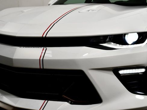 Used 2017 Chevrolet Camaro SS w/ LPO, Ground Effects Package image 13