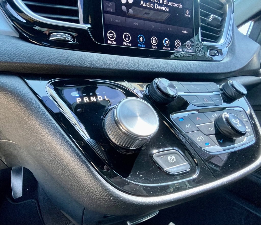 Used 2018 Chrysler Pacifica Touring-L w/ Premium Audio Group FWD image 28