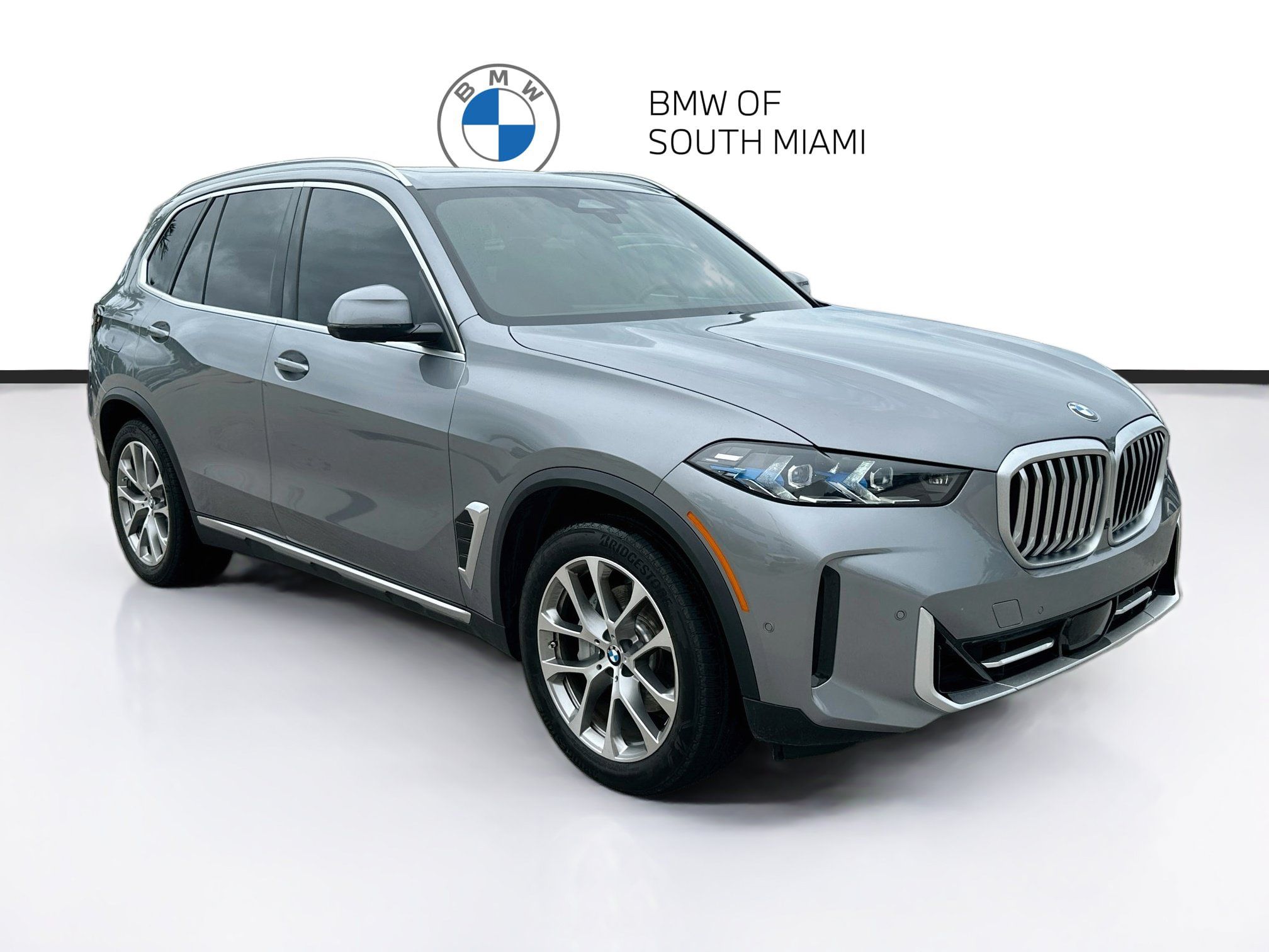 Certified 2025 BMW X5 xDrive40i w/ Premium Package AWD/4WD image 1