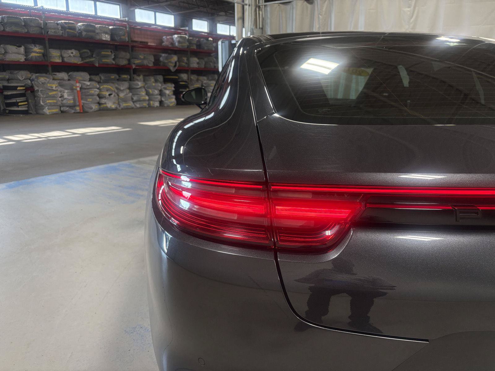 Used 2018 Porsche Panamera 4 AWD/4WD image 28