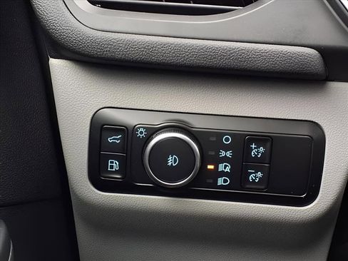 Used 2024 Ford Escape SE w/ PHEV Premium Package image 14