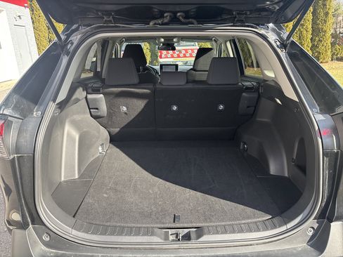 Used 2025 Toyota RAV4 LE image 5