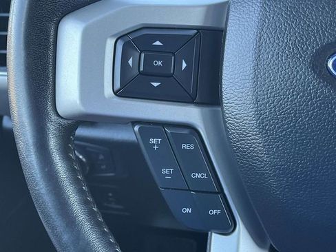 Used 2019 Ford F150 Lariat image 26
