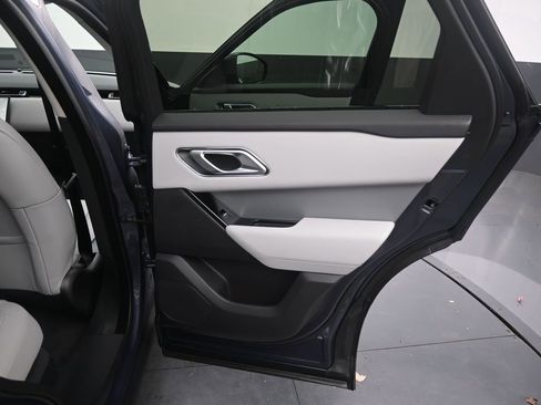 Used 2025 Land Rover Range Rover Velar S image 11