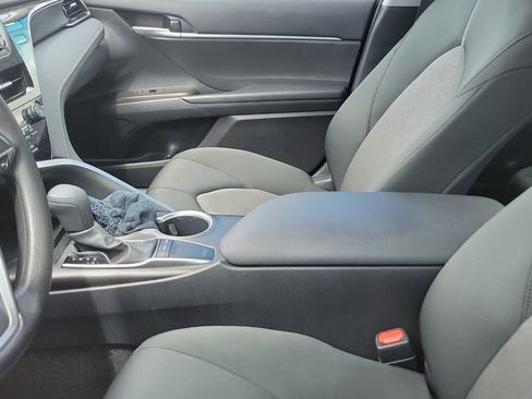 Used 2024 Toyota Camry LE image 9