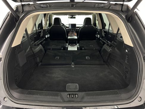 Used 2020 Lincoln Aviator Reserve w/ Equipment Group 201A AWD/4WD image 35