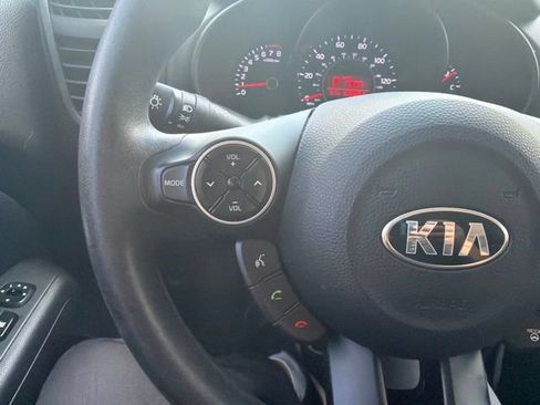 Used 2015 Kia Soul + w/ Eco Package FWD image 17