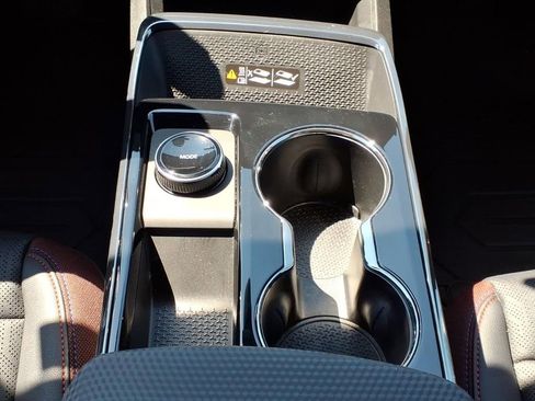 Used 2025 Chevrolet Equinox RS w/ Convenience Package III image 18