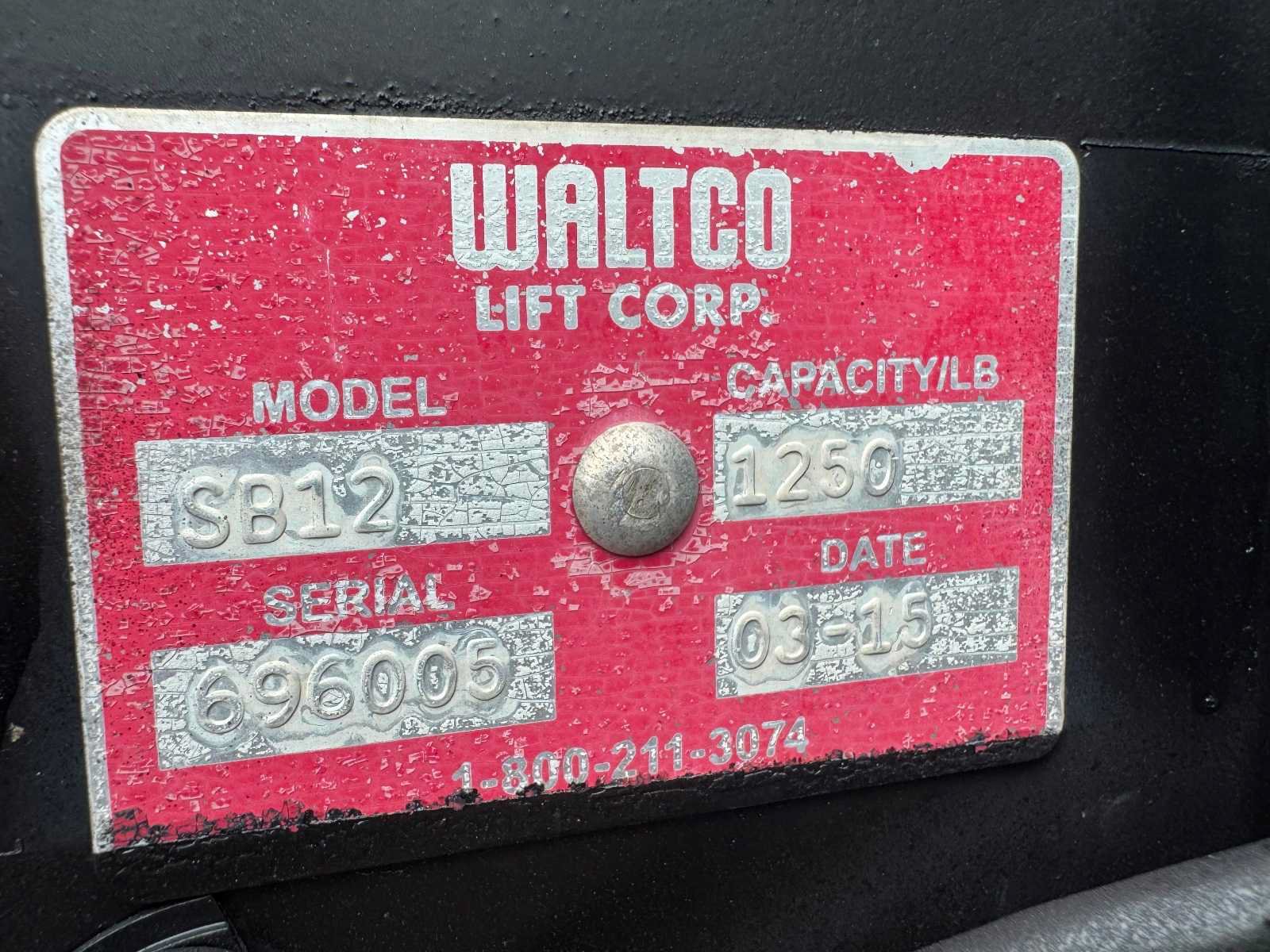 Used 2015 Ford F650 2WD Regular Cab Super Duty image 4