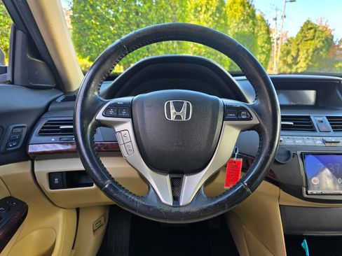 Used 2011 Honda Crosstour EX-L image 19