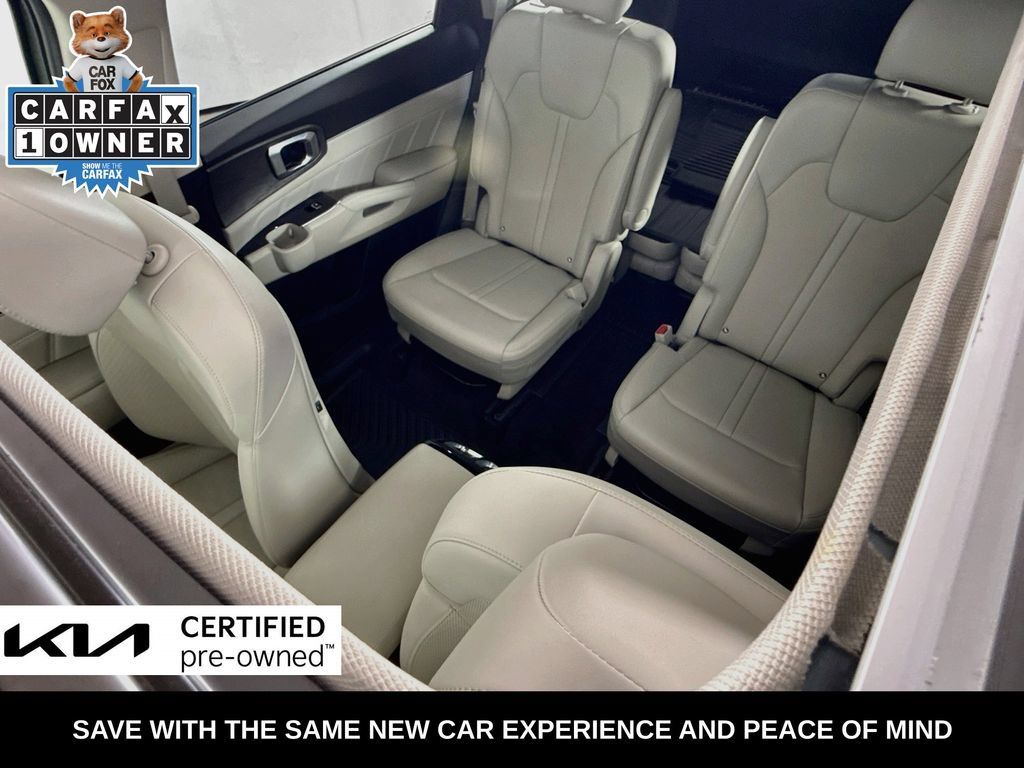 Used 2025 Kia Sorento SX AWD/4WD image 28