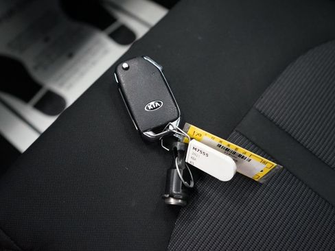 Used 2021 Kia K5 LX FWD image 51