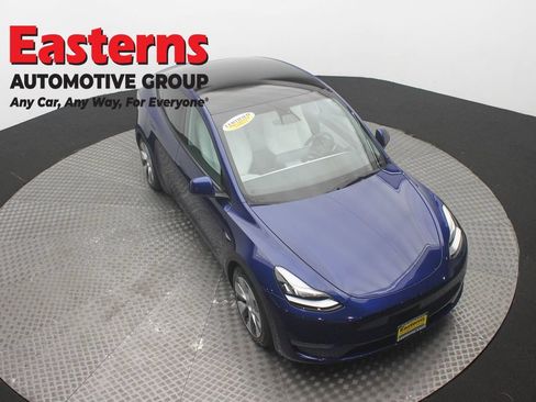 Used 2021 Tesla Model Y Long Range AWD/4WD image 3