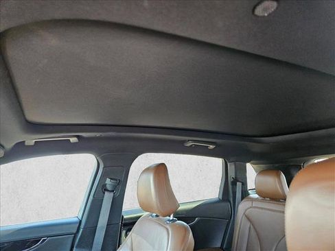 Used 2022 Lincoln Nautilus Reserve w/ Equipment Group 201A image 16