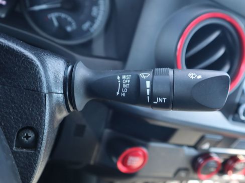 Used 2021 Toyota Tacoma TRD Sport w/ Technology Package image 18