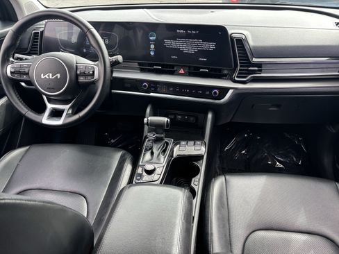 Certified 2023 Kia Sportage EX FWD image 13