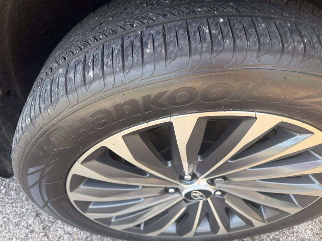 Used 2024 Hyundai Palisade Calligraphy FWD image 3