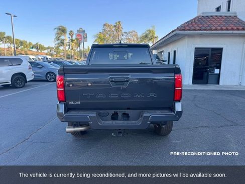 Used 2025 Toyota Tacoma SR5 AWD/4WD image 3