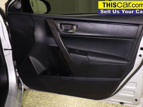 Used 2018 Toyota Corolla SE FWD image 29