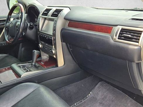 Used 2016 Lexus GX 460 w/ Premium Package AWD/4WD image 24