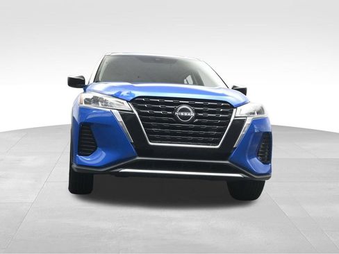 Used 2022 Nissan Kicks S FWD image 17