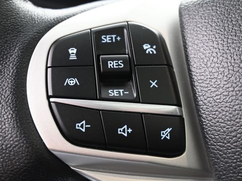 Used 2023 Ford Explorer XLT w/ Equipment Group 202A image 20