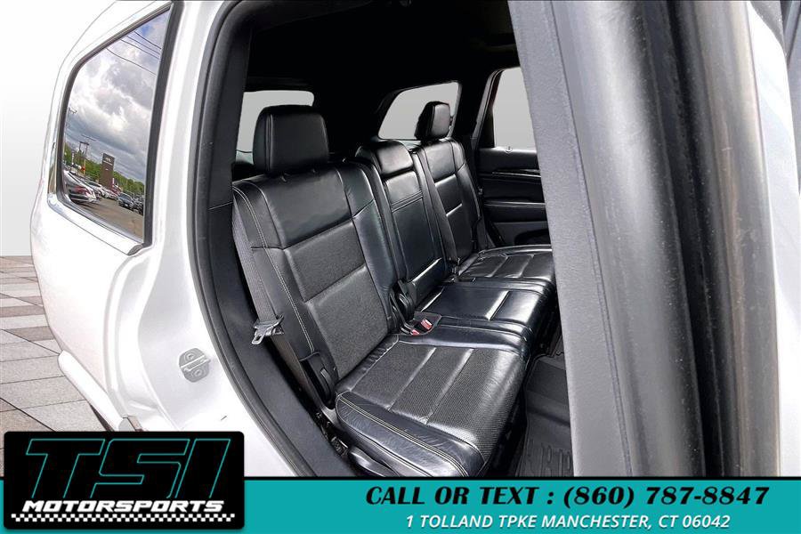 Used 2017 Jeep Grand Cherokee Overland AWD/4WD image 24