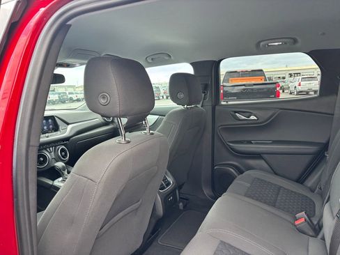 Used 2022 Chevrolet Blazer LT image 25