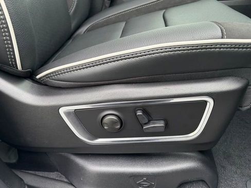 New 2026 RAM 1500 Laramie AWD/4WD image 27