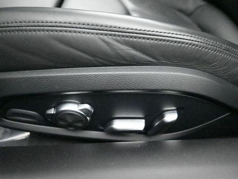 Used 2021 Audi R8 V10 w/ Premium Package image 22