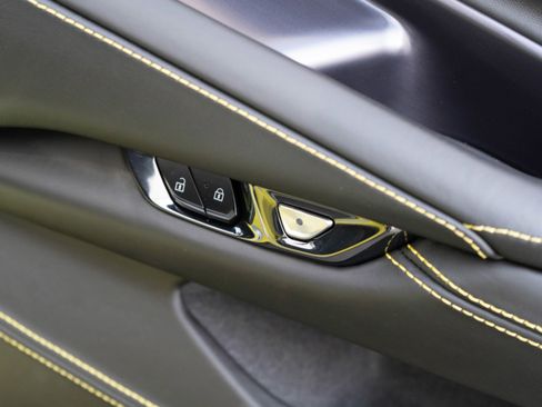 Used 2023 Chevrolet Corvette Z06 w/ Stealth Interior Trim Package image 34