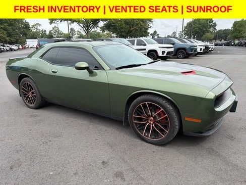 Used 2020 Dodge Challenger SXT w/ Plus Package AWD/4WD image 1