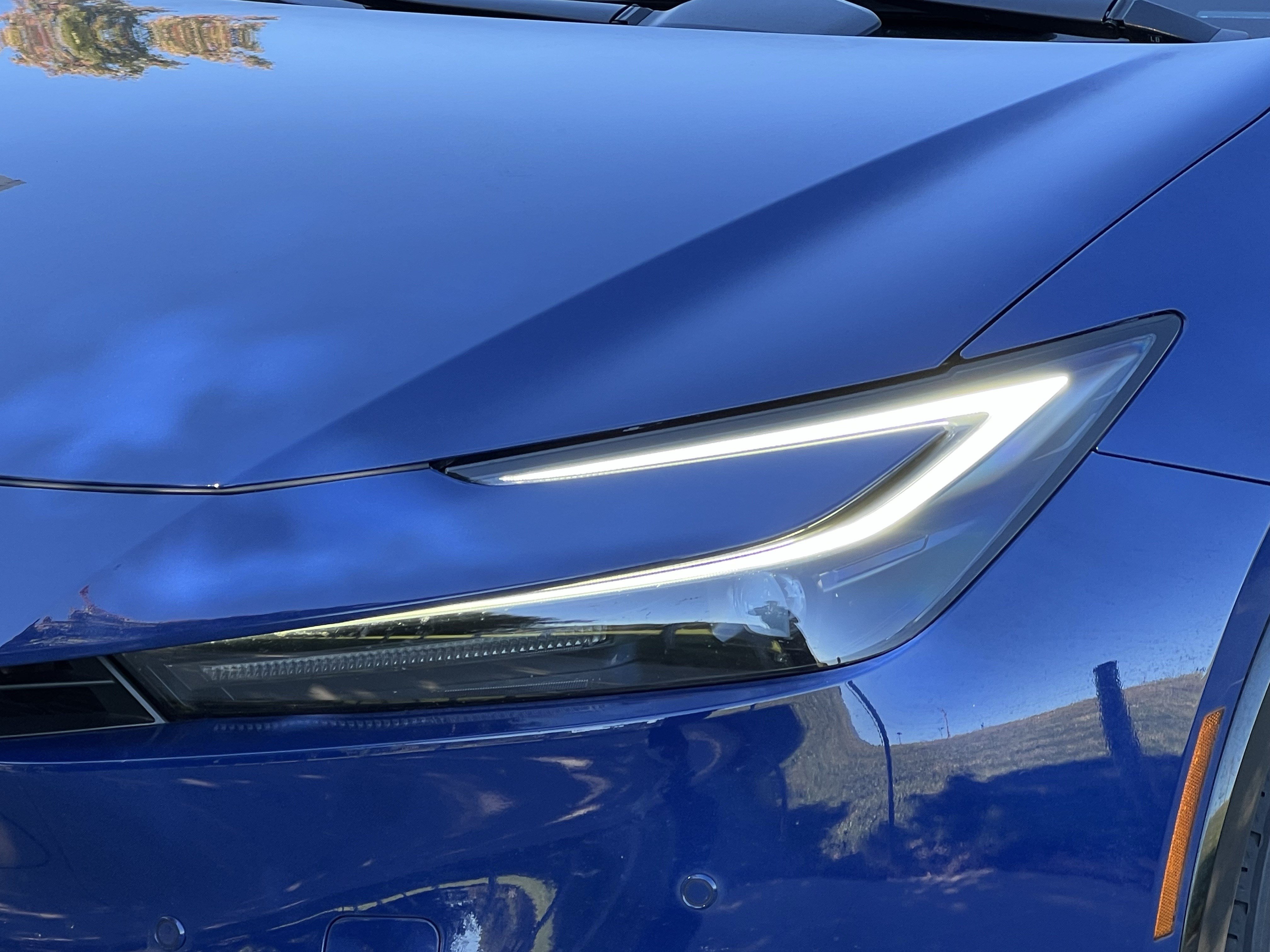 Used 2025 Toyota Prius XLE FWD image 7