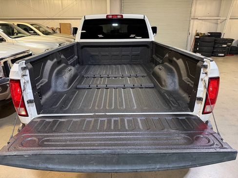 Used 2017 RAM 3500 Tradesman w/ Chrome Appearance Group AWD/4WD image 15