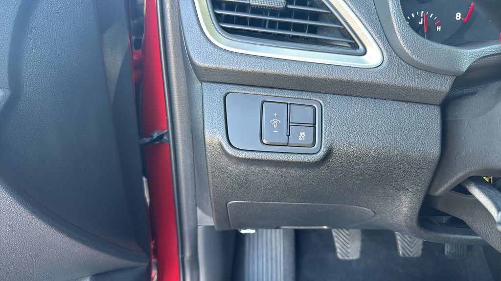 Used 2019 Hyundai Accent SE FWD image 28