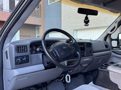 Used 1999 Ford F250 XLT image 15