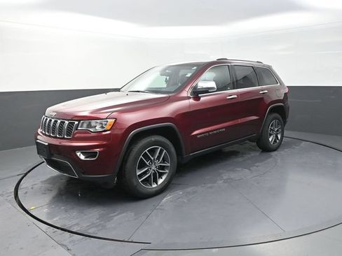 Used 2018 Jeep Grand Cherokee Limited AWD/4WD image 3