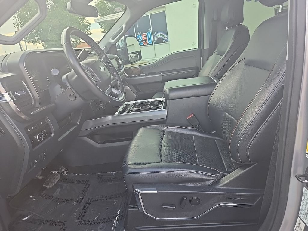 Used 2024 Ford F350 Lariat w/ Lariat Ultimate Package AWD/4WD image 13