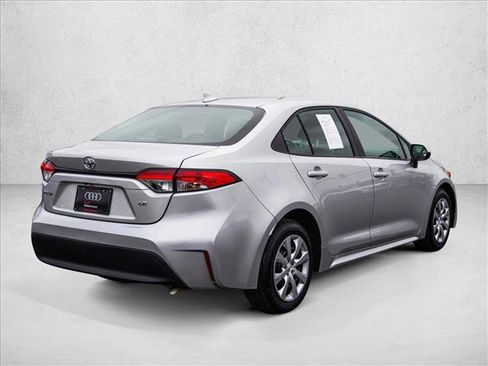 Used 2024 Toyota Corolla LE image 5