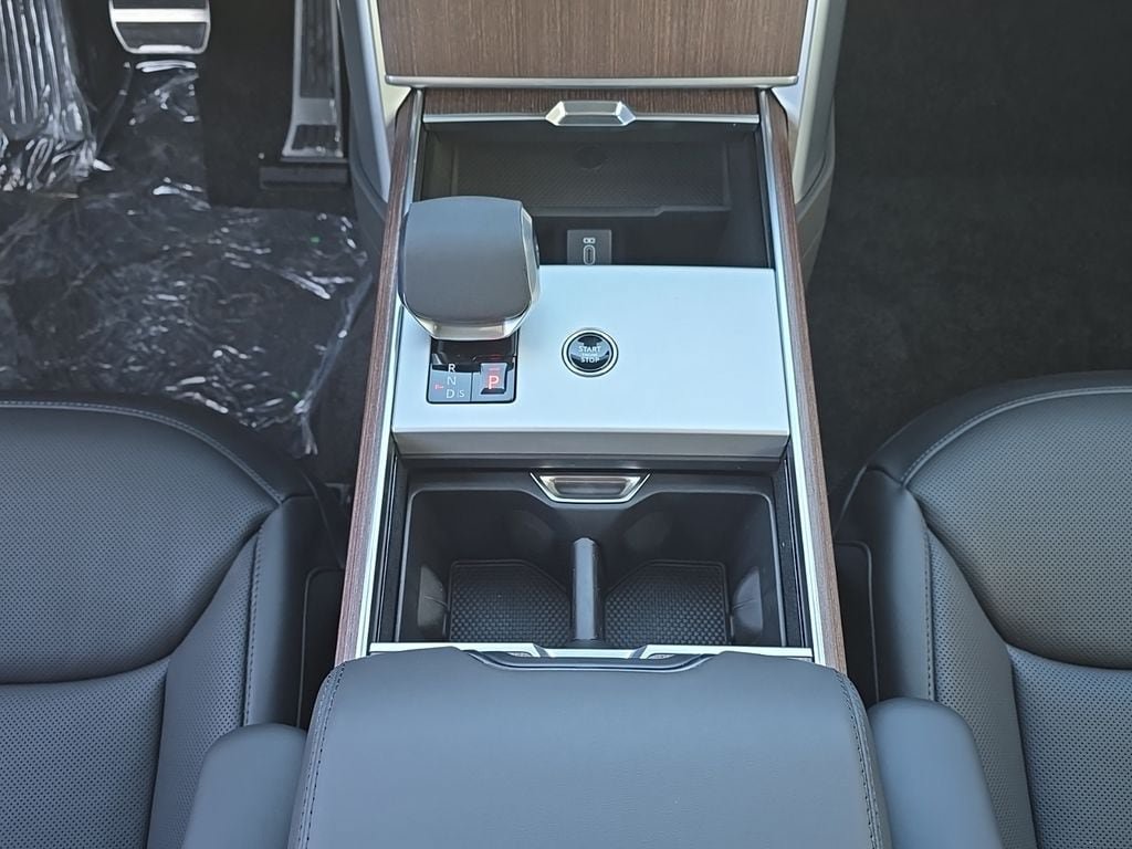 Certified 2026 Land Rover Range Rover SE AWD/4WD image 21