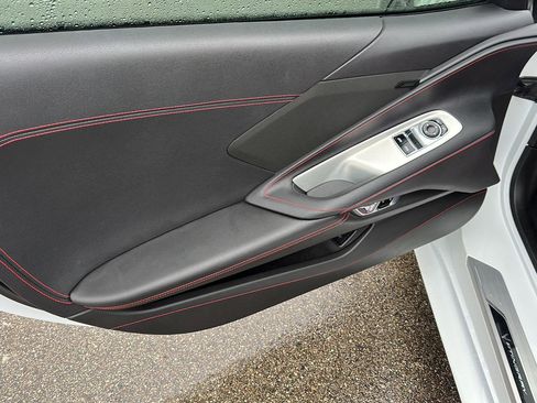 Used 2023 Chevrolet Corvette Stingray Coupe w/ Z51 Performance Package image 12