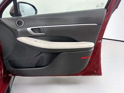 Used 2025 Hyundai Sonata SEL FWD image 30