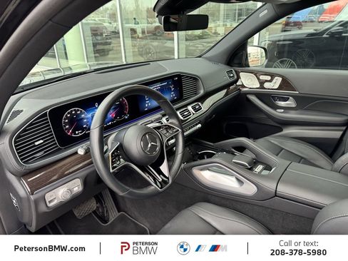 Used 2025 Mercedes-Benz GLS 450 4MATIC image 16