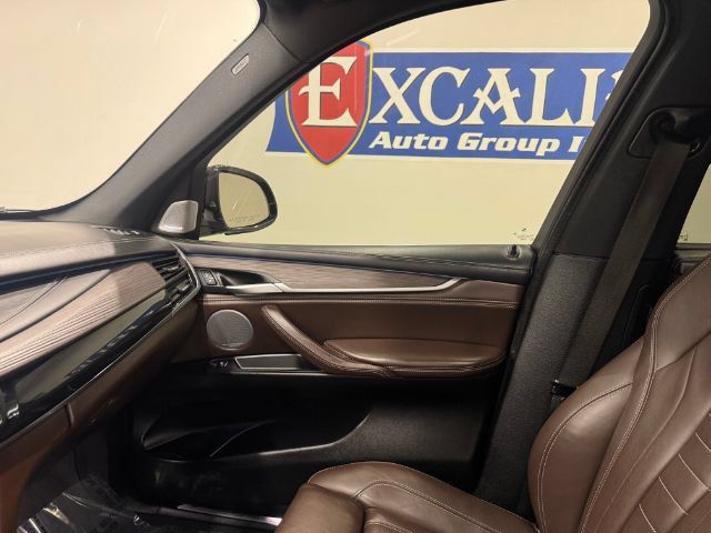 Used 2018 BMW X5 xDrive50i AWD/4WD image 26