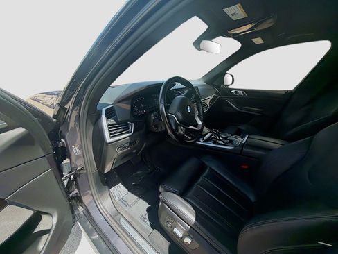 Used 2020 BMW X5 sDrive40i w/ Premium Package RWD image 9